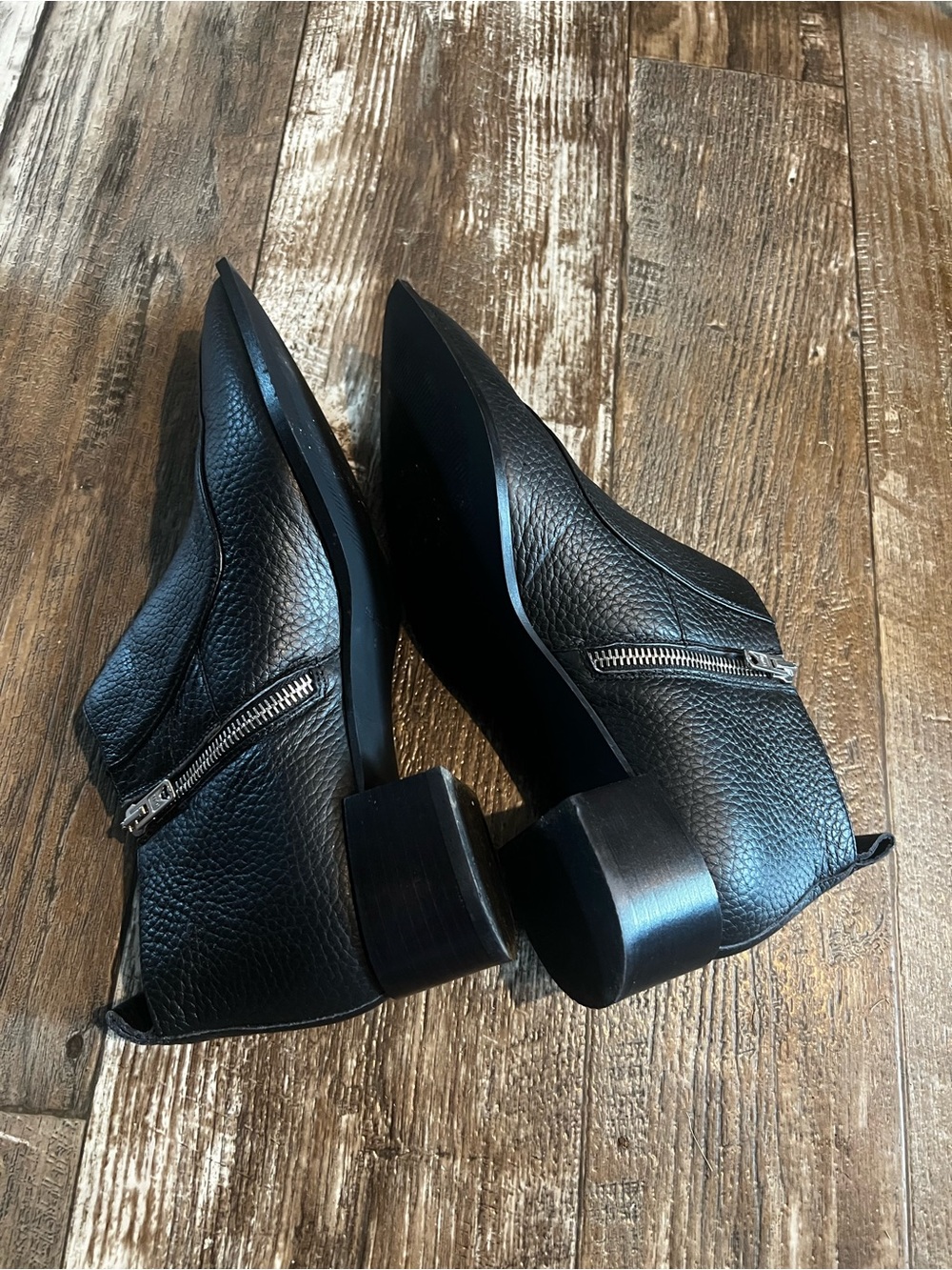 Women’s Everlane Black Pointed Leather Ankle Shoes - Picture 3 of 7